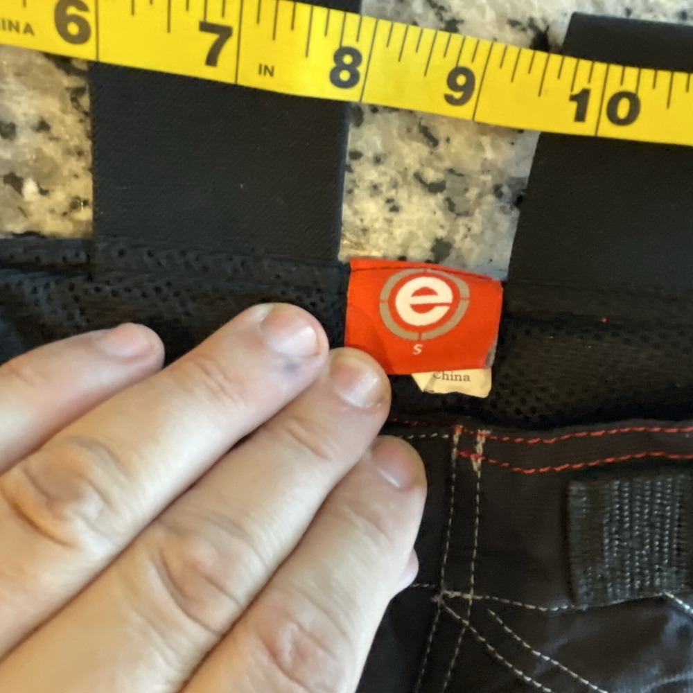 Evil Padded Paintball Pants Red Black Size S #587 - Picture 8 of 14
